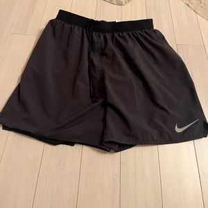 Black Nike Shorts Size L